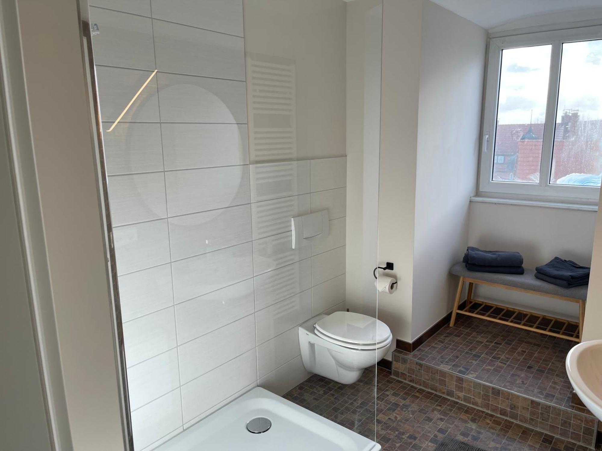 Apartments Am Bahnhof 施特拉尔松德 客房 照片