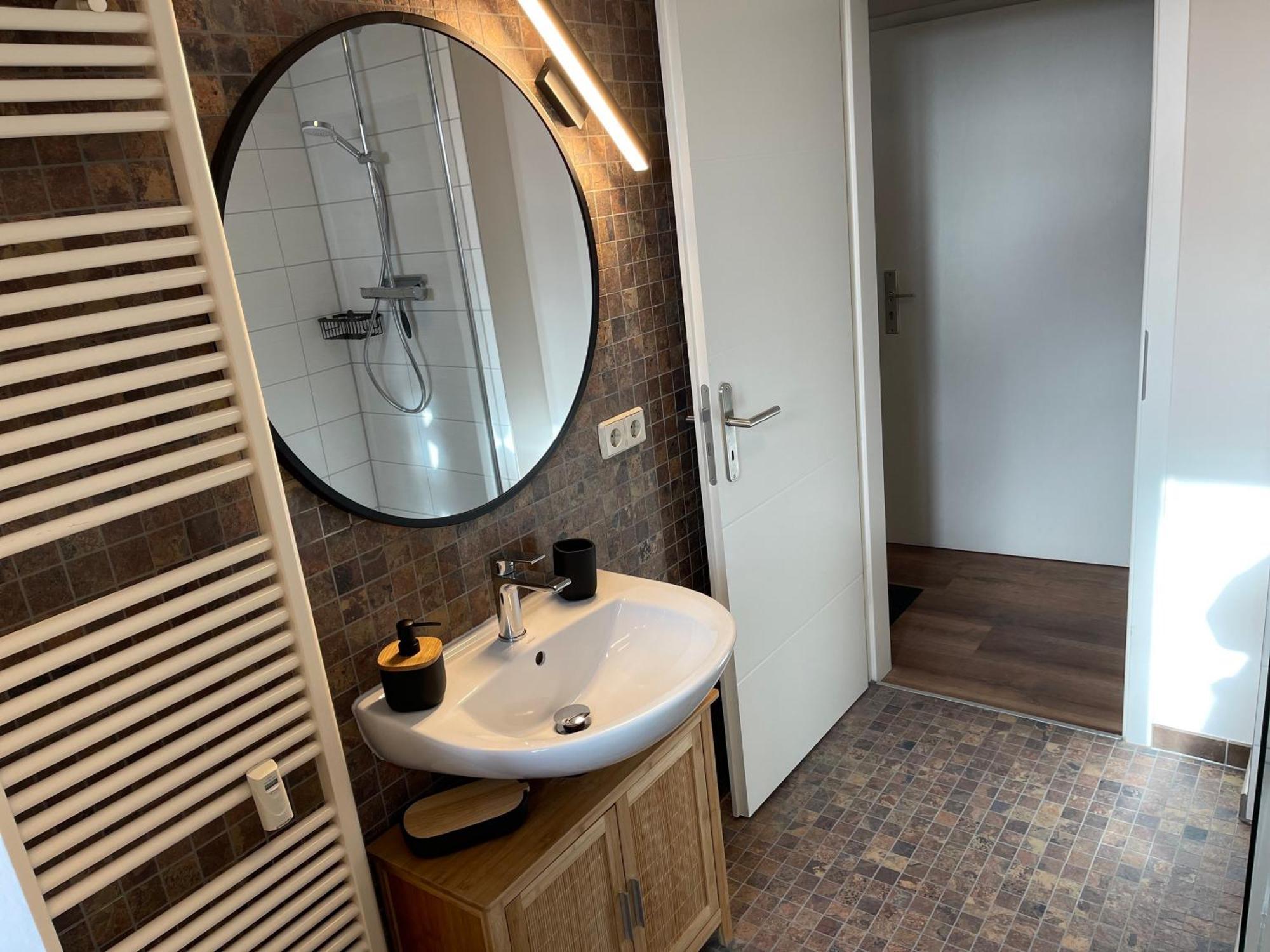 Apartments Am Bahnhof 施特拉尔松德 客房 照片