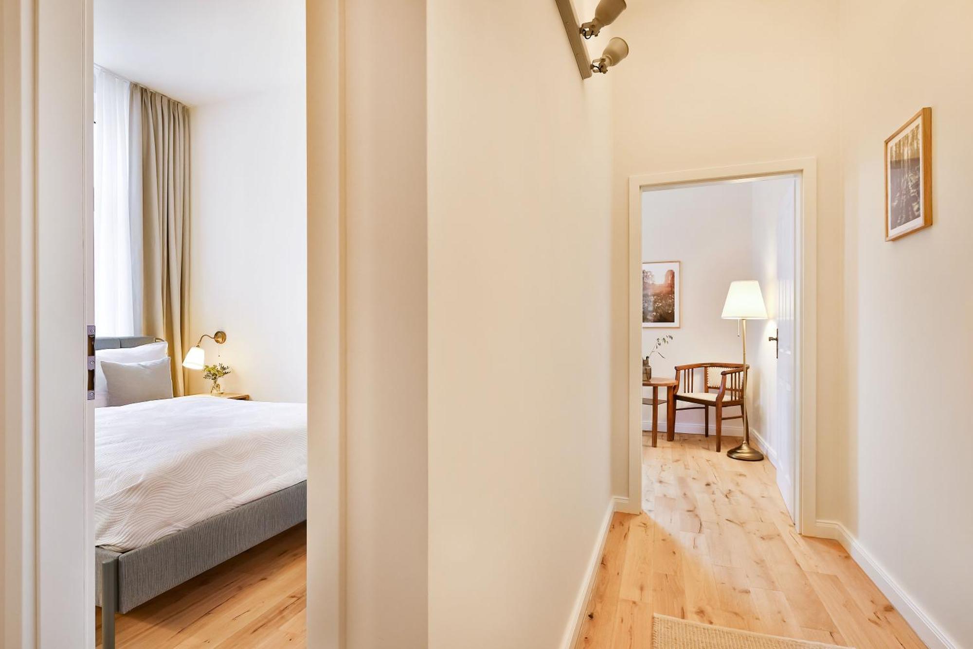 Apartments Am Bahnhof 施特拉尔松德 外观 照片