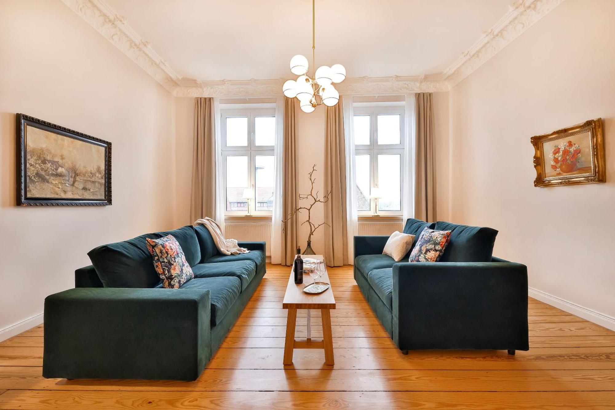 Apartments Am Bahnhof 施特拉尔松德 外观 照片