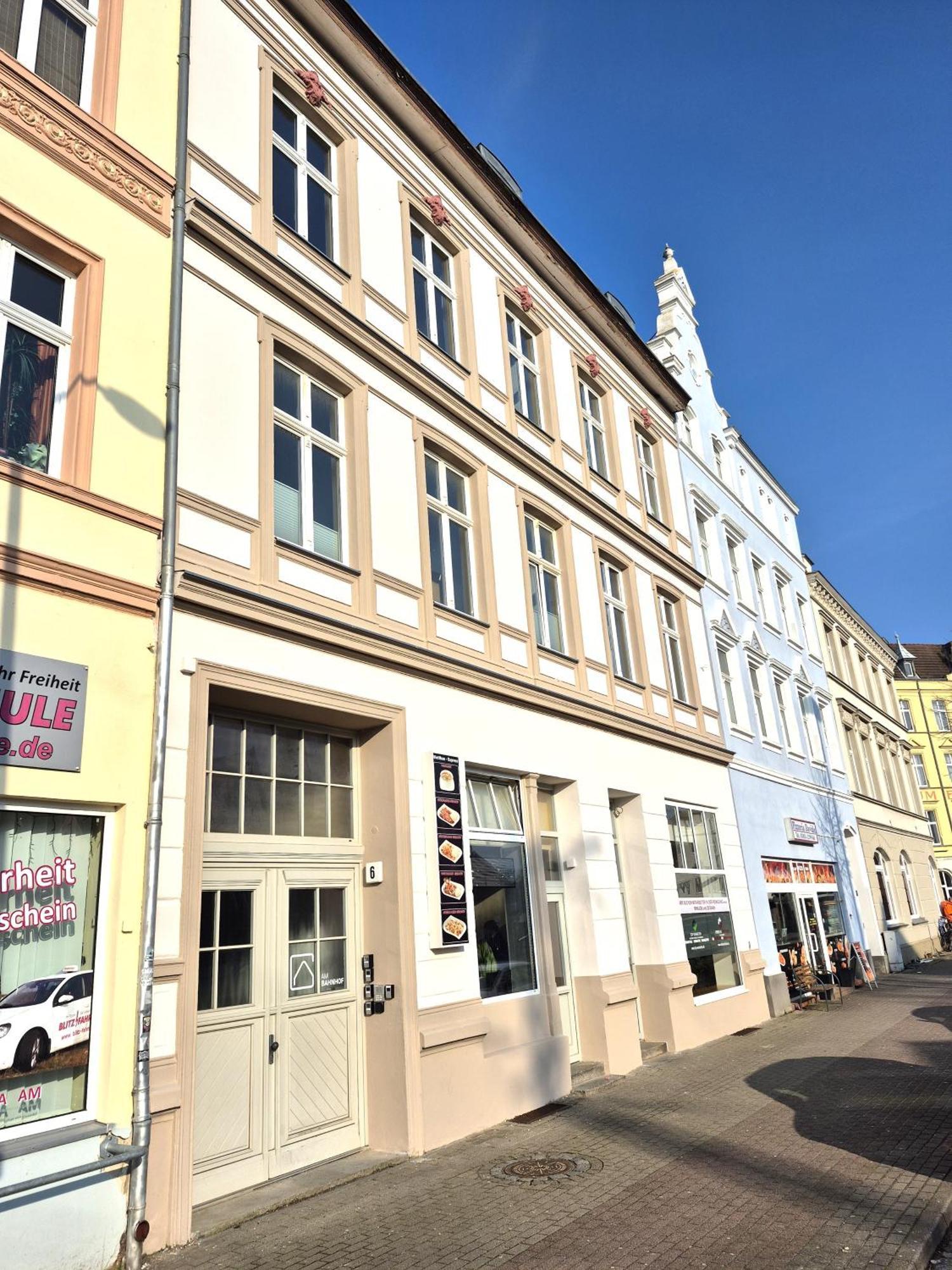 Apartments Am Bahnhof 施特拉尔松德 外观 照片